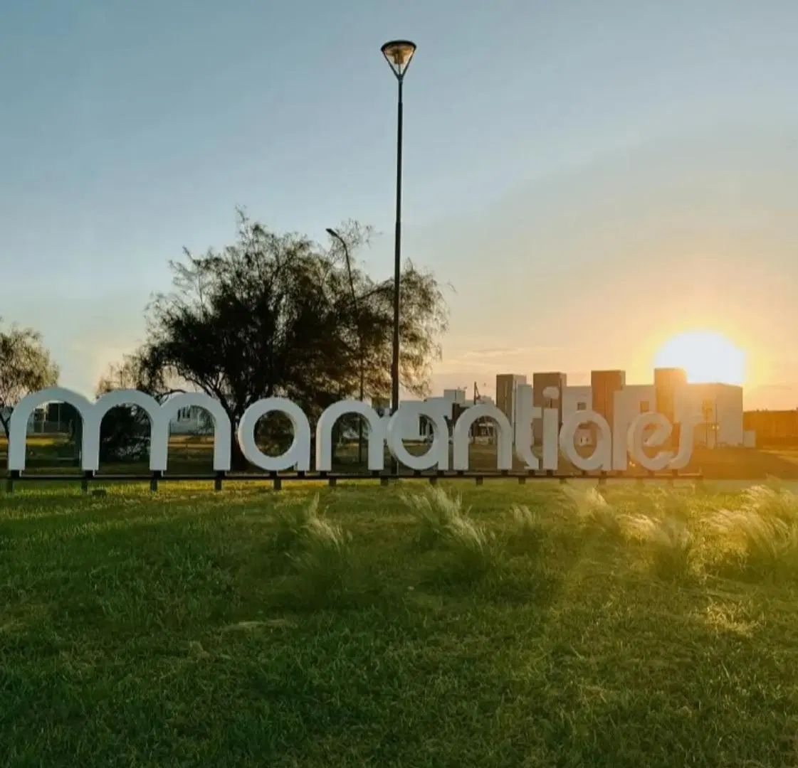Lote Central en venta en Cuestas de Manantiales 4