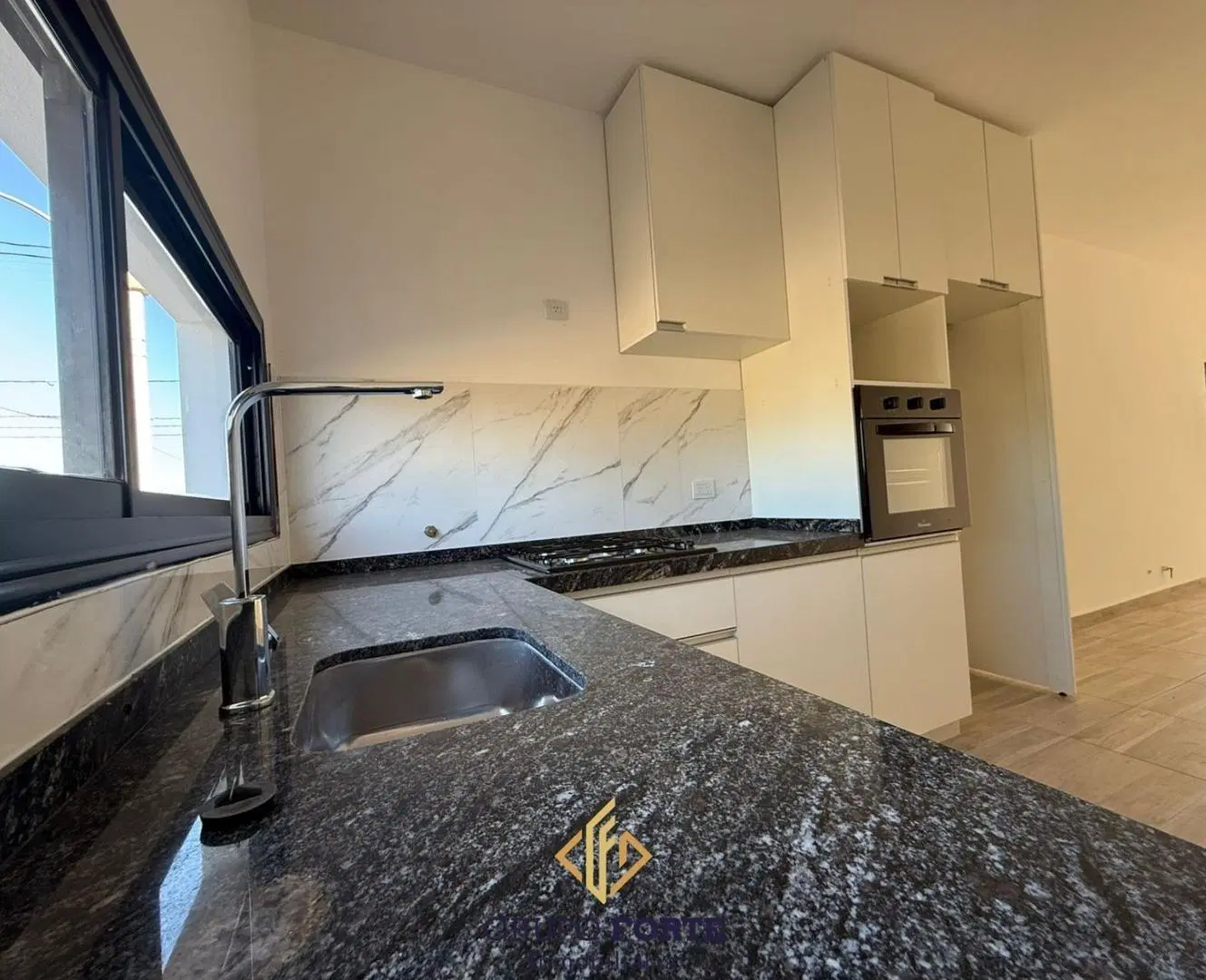 DUPLEX CON PILETA A ESTRENAR EN VENTA EN BARRIO NORTE 1 4