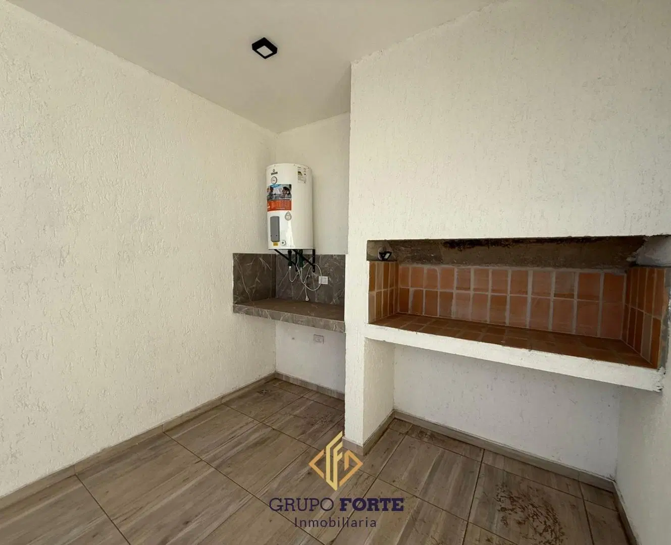 DUPLEX CON PILETA A ESTRENAR EN VENTA EN BARRIO NORTE 1 3