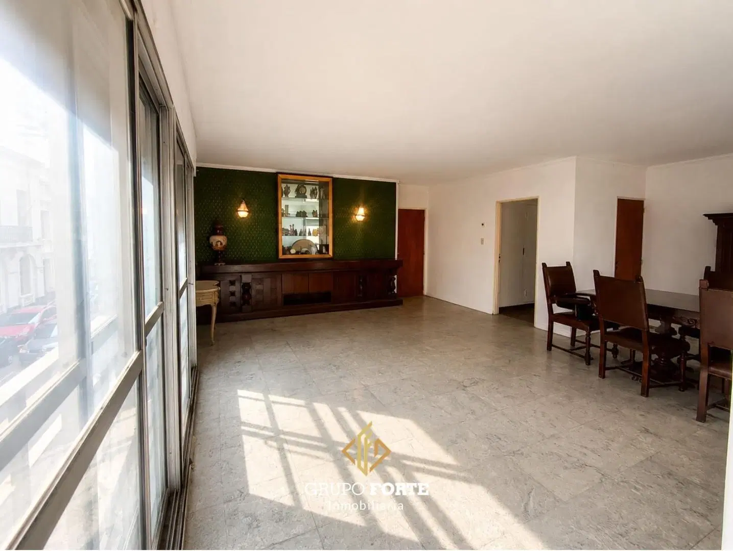 SEMIPISO EN VENTA COLÓN ESQUINA SUCRE APTO CRÉDITO 2