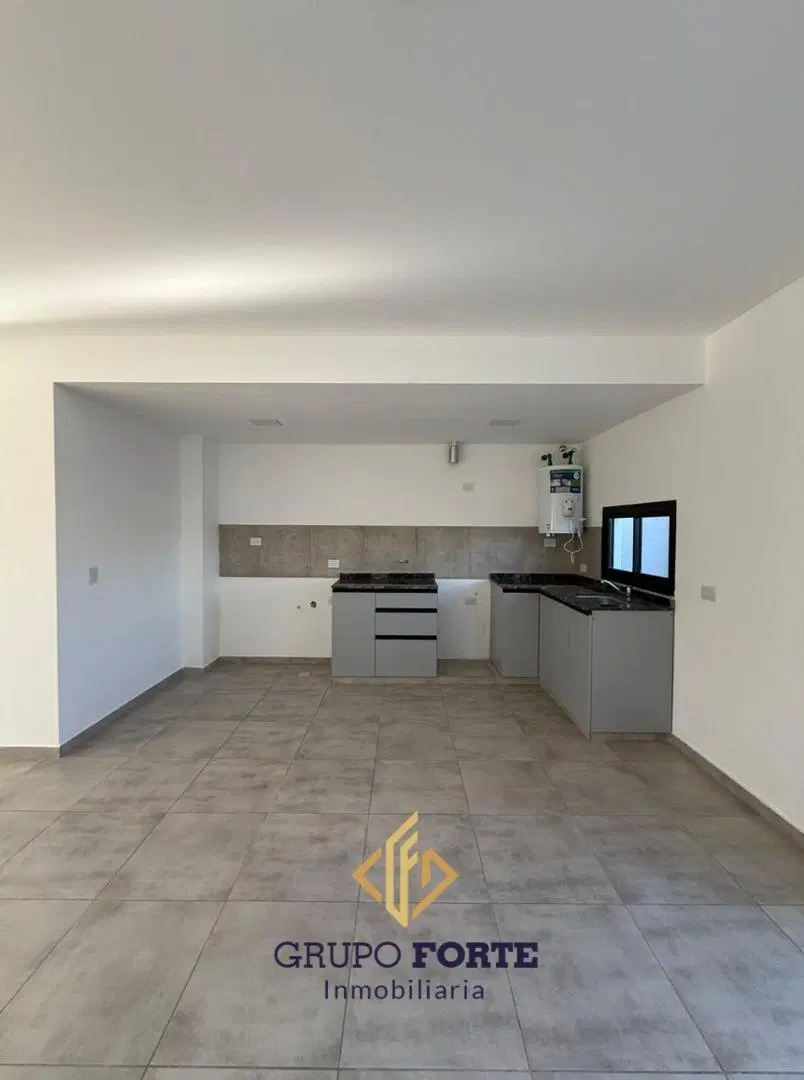 OPORTUNIDAD DOCTA DUPLEX EN VENTA 2 DORM. 3