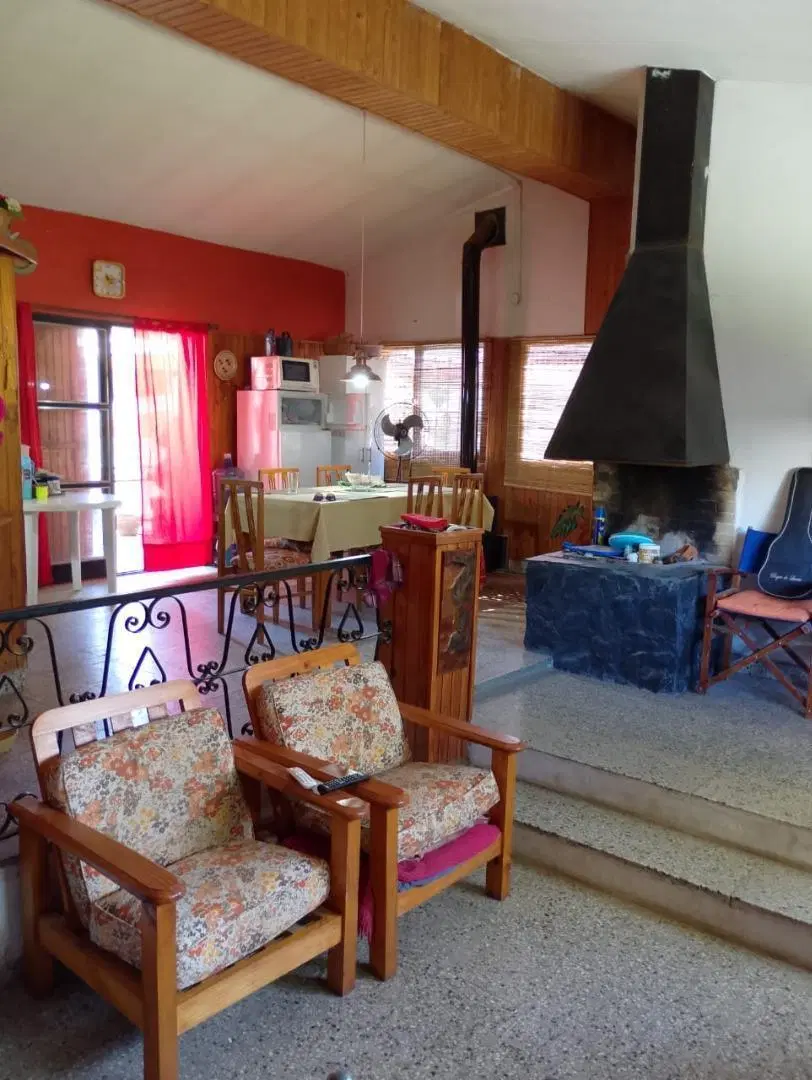 CASA EN VENTA EN SAN ROQUE CON PILETA 3