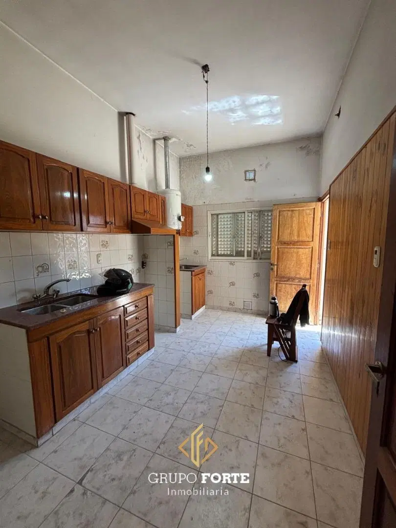 Casa con departamento en venta - Alto Alberdi 3