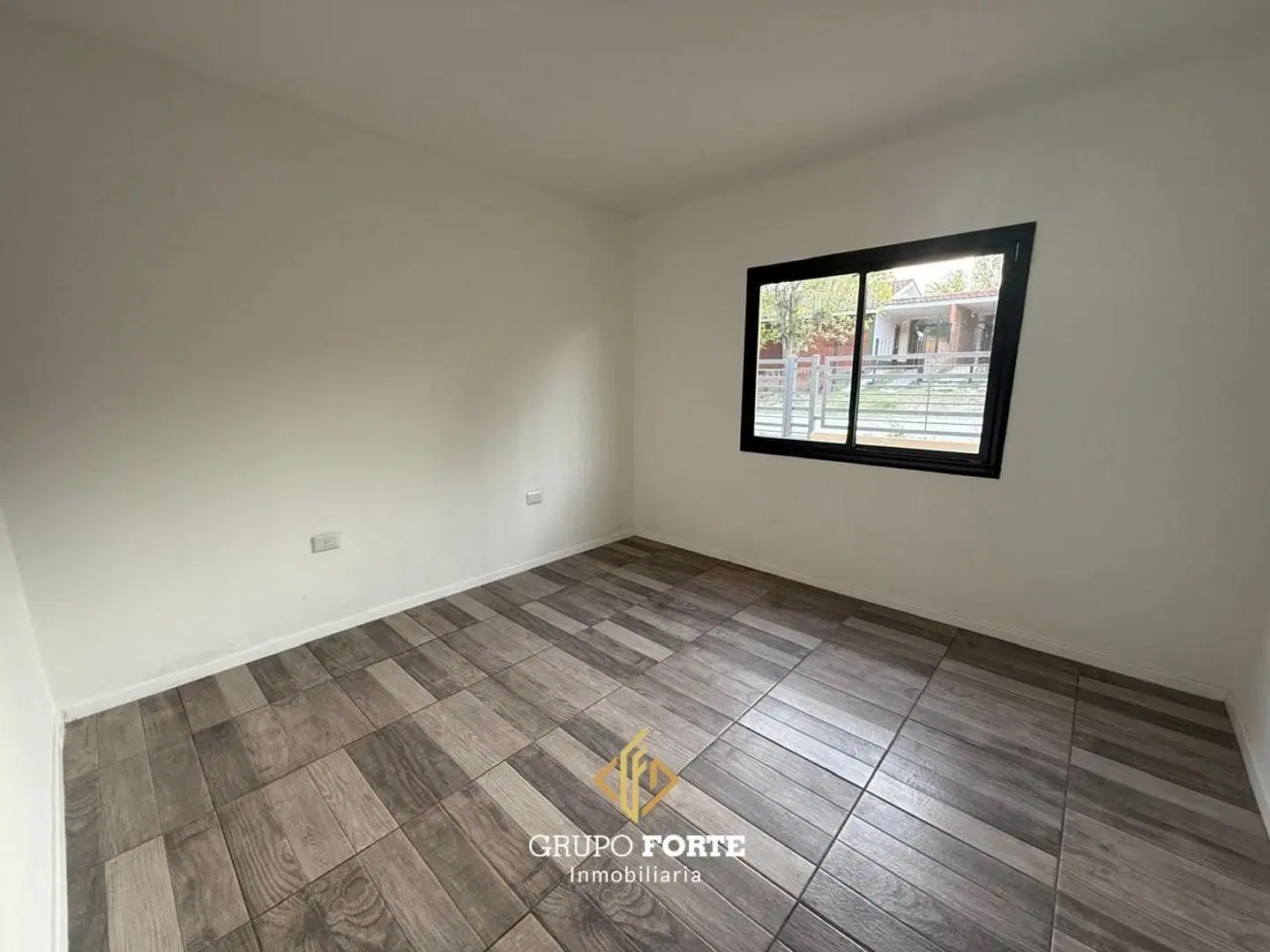 CASA A ESTRENAR EN VENTA , PLAYAS DE ORO VILLA CARLOS PAZ 2