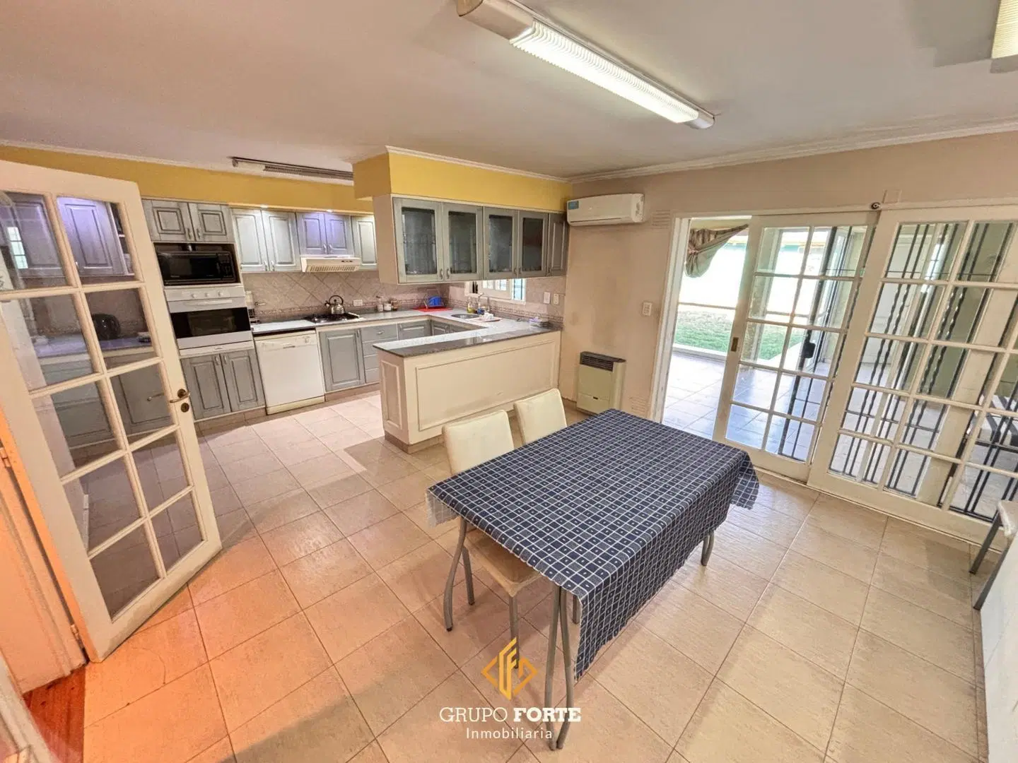 Casa en venta en Cerro de las Rosas 8