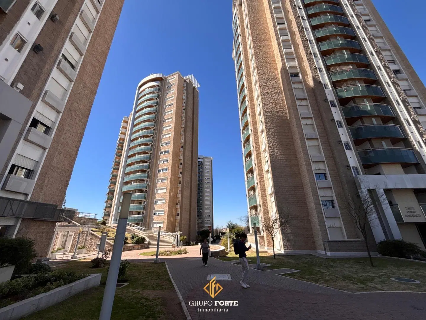 Departamento en venta en Alto Villasol 1