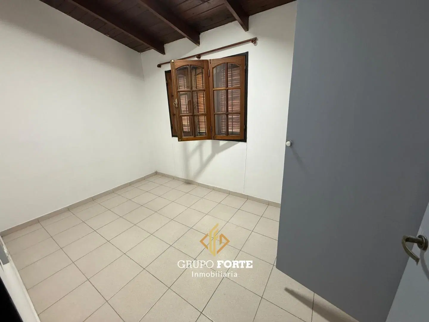 Casa en Alquiler Lomas de San Martin 4