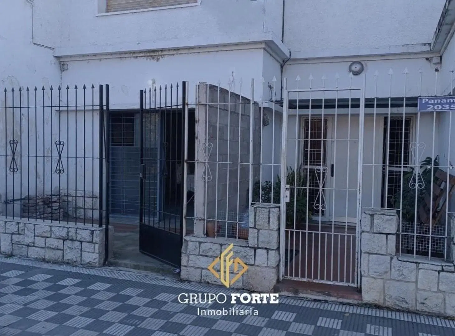 Casa en venta con entrada independiente de 2 dormitorios 5