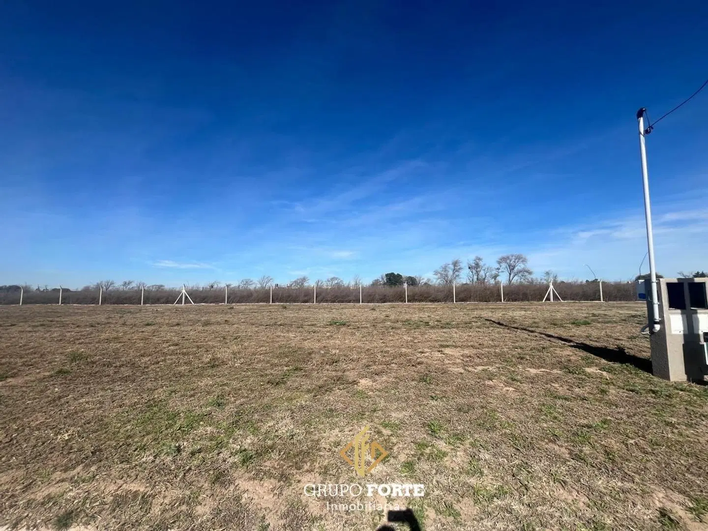 LOTE EN VENTA ABRAS DE MANANTIALES 3