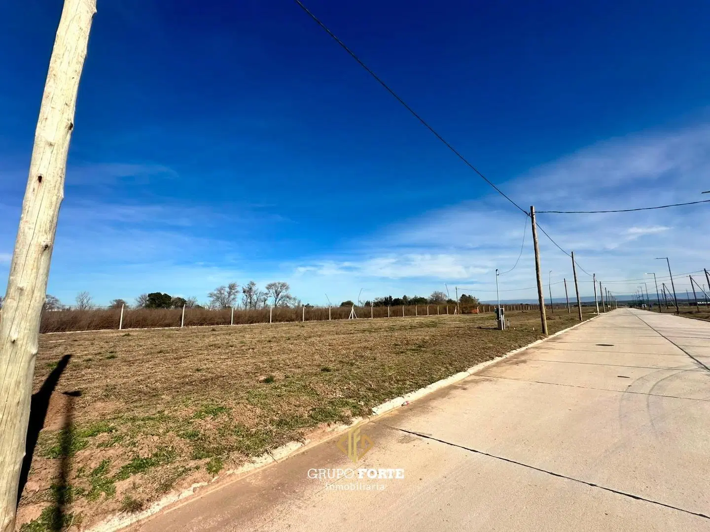 LOTE EN VENTA ABRAS DE MANANTIALES 4