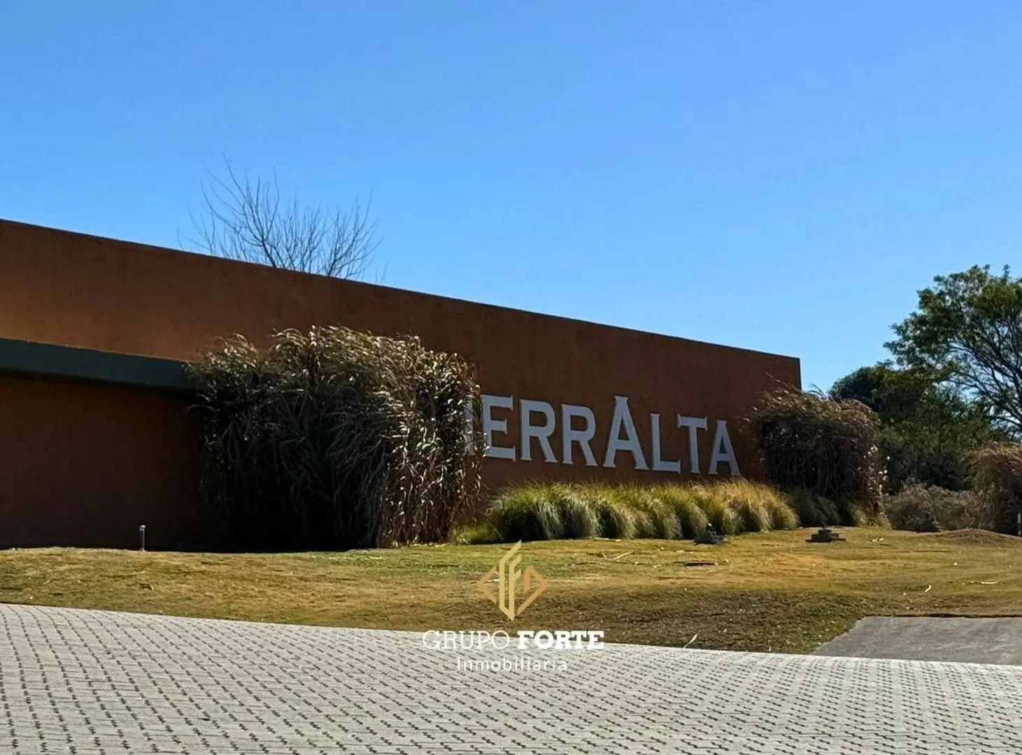 TERRENO EN VENTA- TIERRALTA CON GAS 5