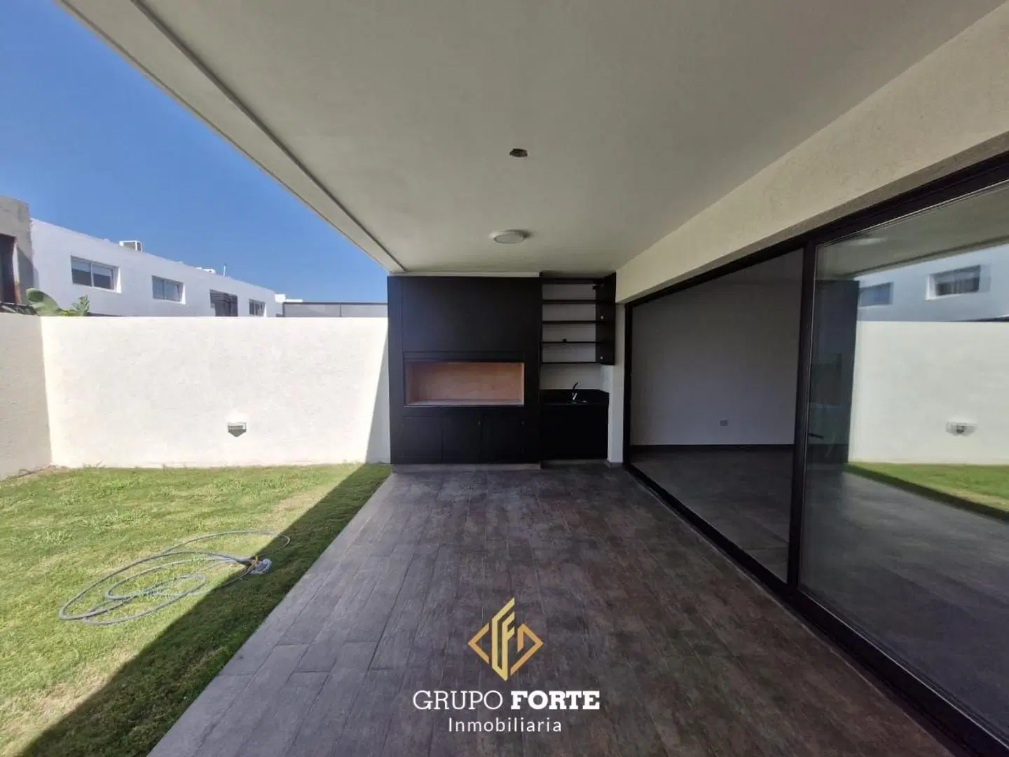 ÚLTIMA UNIDAD DISPONIBLE-DÚPLEX A ESTRENAR EN GREENVILLE 2 3
