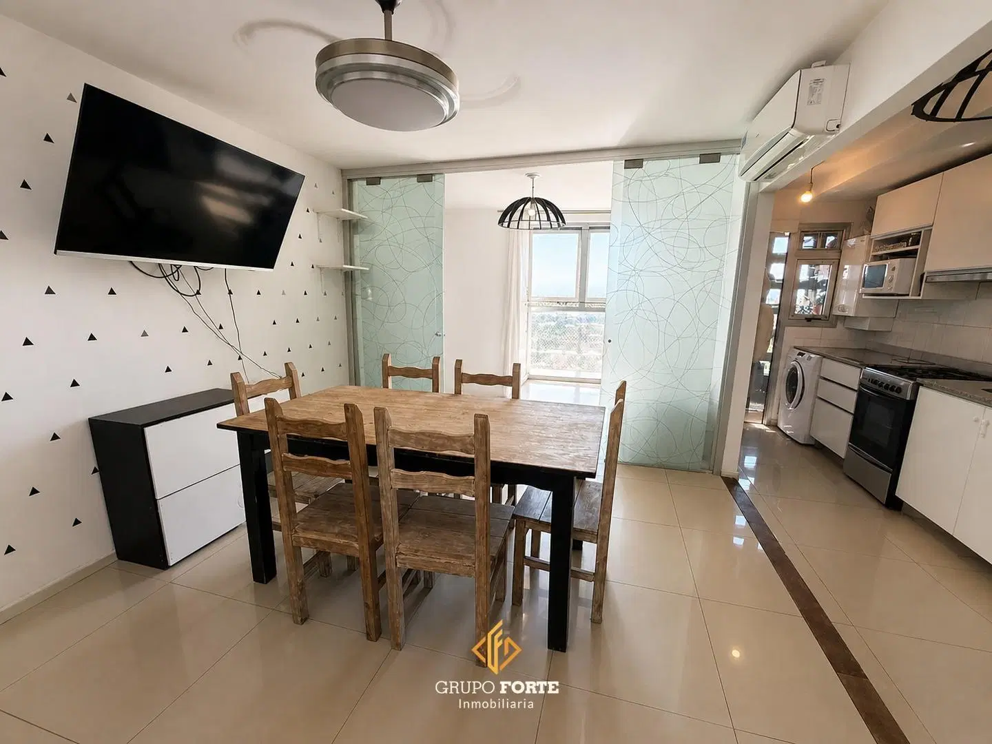 Departamento con cochera en venta en Guemes 3