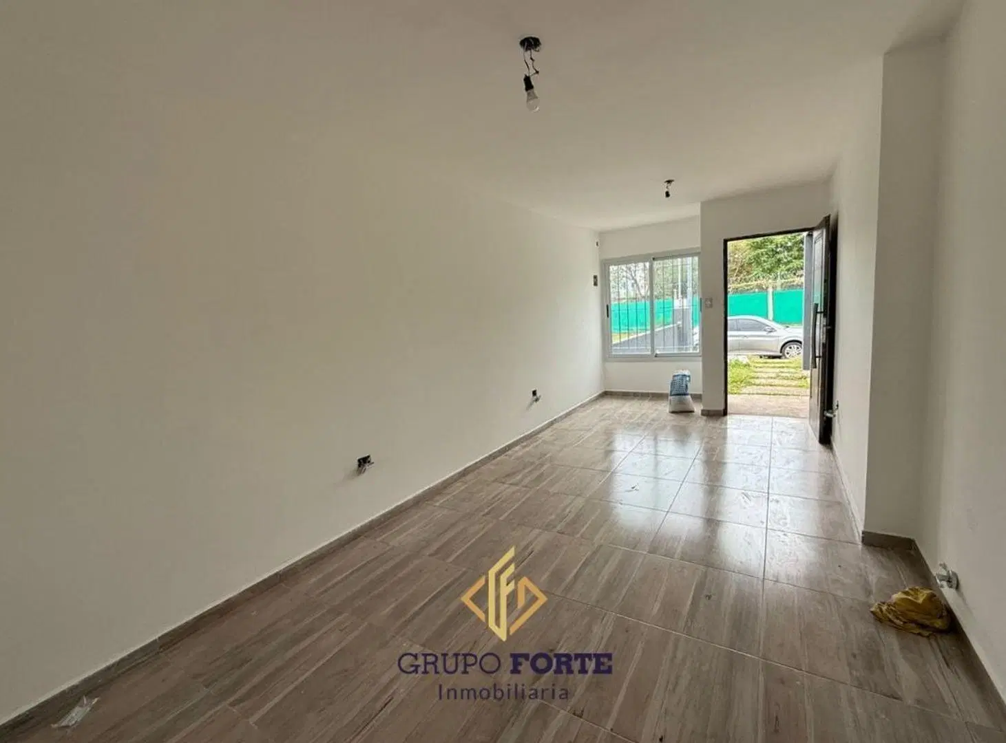 DUPLEX EN VENTA EN BARRIO NORTE 1, CON PATIO AMPLIO 5