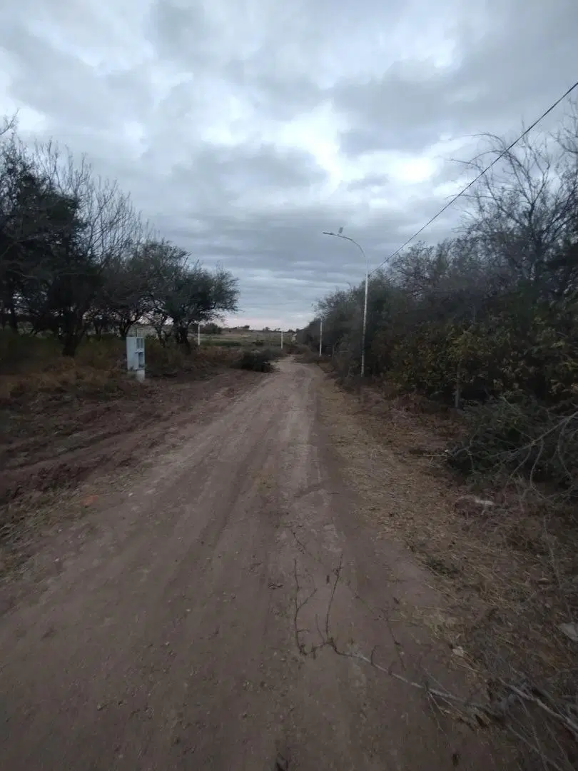 Lote en venta en B° Aires del Nordeste con servicios 5