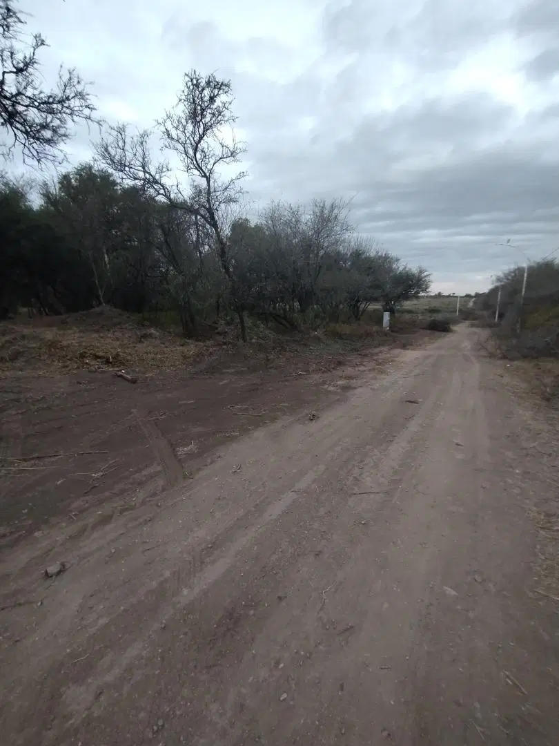 Lote en venta en B° Aires del Nordeste con servicios 2