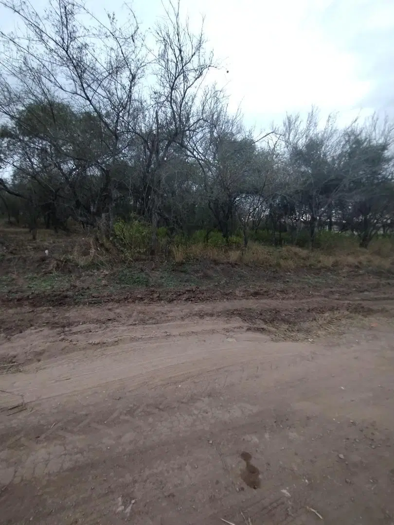 Lote en venta en B° Aires del Nordeste con servicios 8