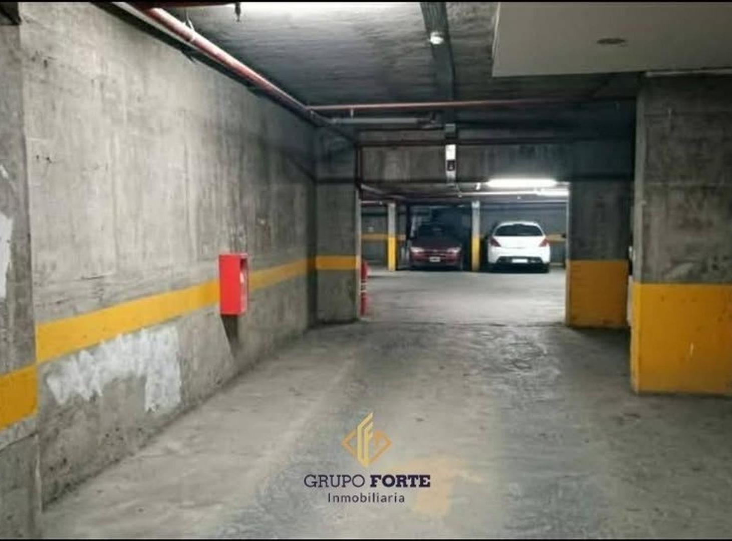 Foto de Dos Cocheras en Venta en Av. Pueyrredon, imagen 5