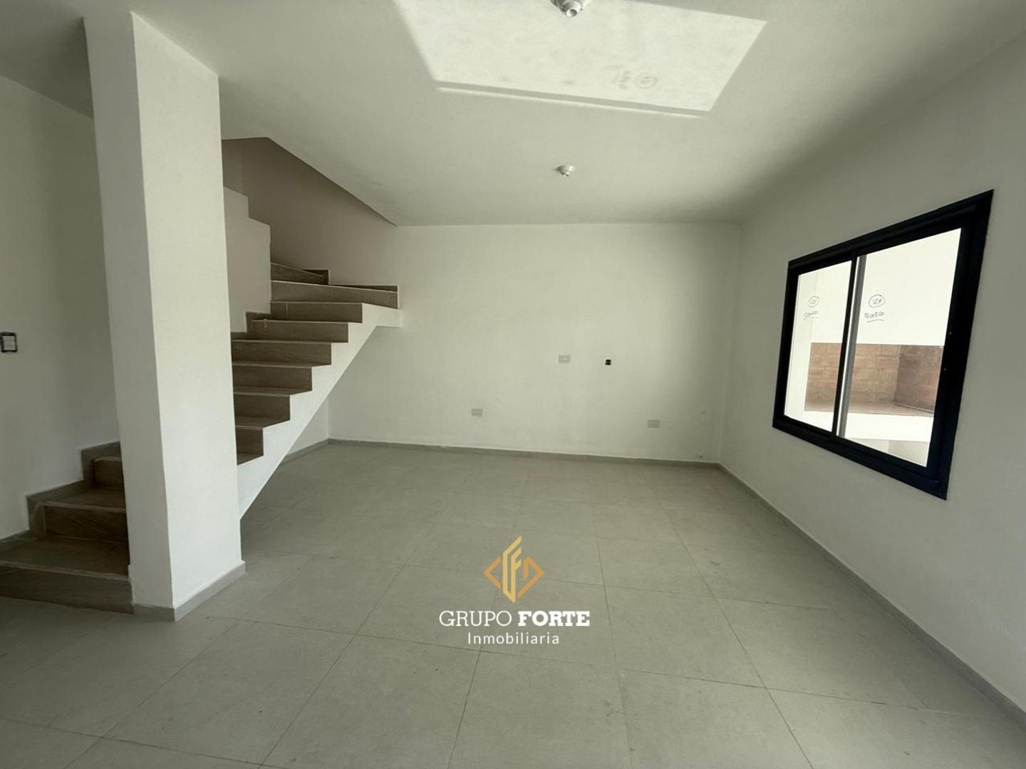 Foto de DUPLEX EN VENTA- NUEVO URCA, imagen 5