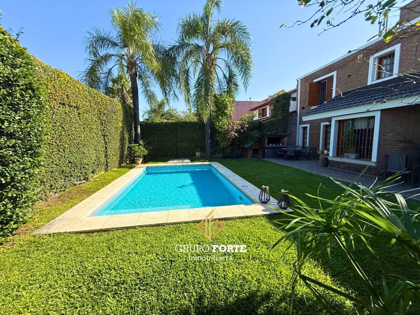 Foto de Vendo casa en URCA, 4 DORMITORIOS, imagen 4