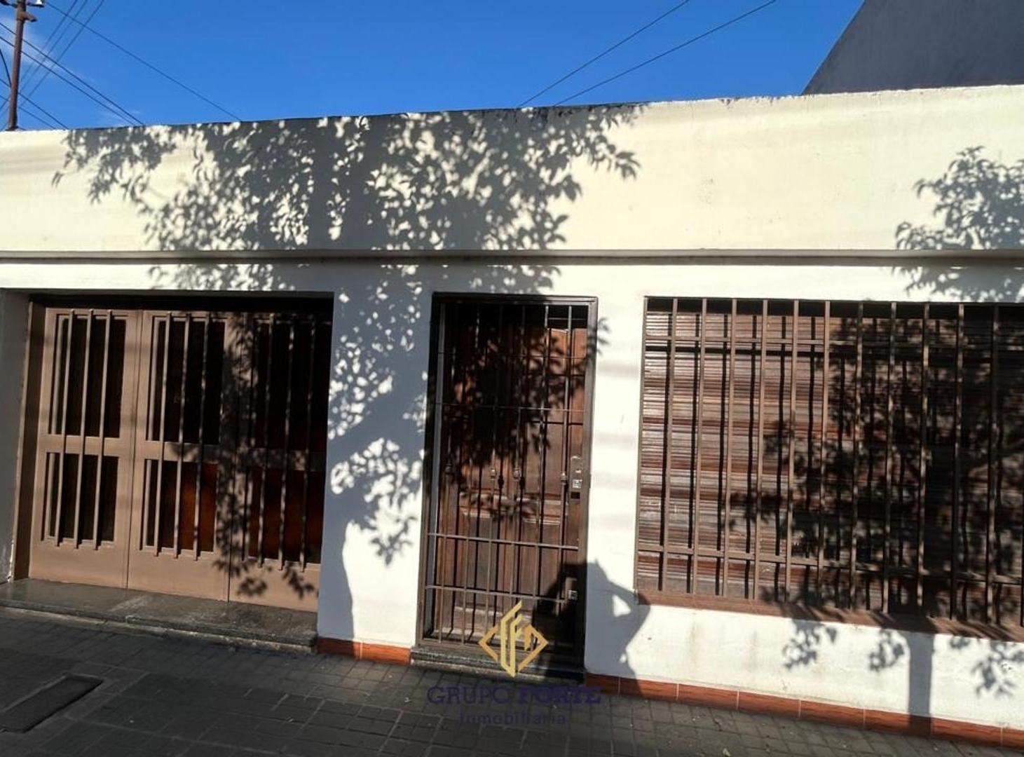 Foto de Casa en venta- Barrio Alberdi, imagen 1