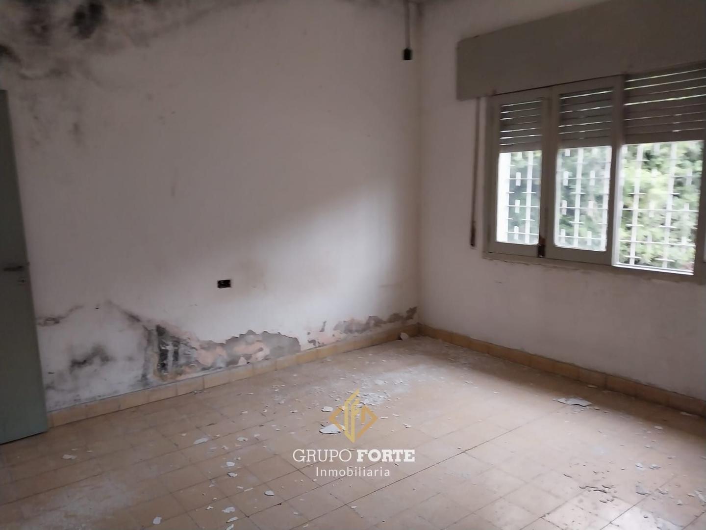 Foto de CASA DE 3 DORMITORIOS EN BARRIO COMERCIAL, imagen 1