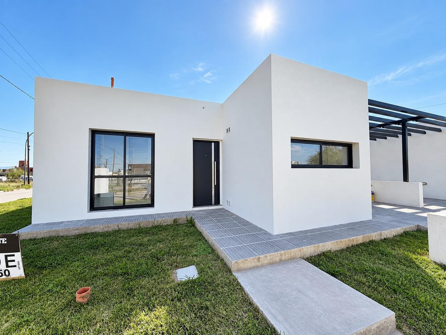 Foto de DUPLEX CON PILETA A ESTRENAR EN VENTA EN BARRIO NORTE 1, imagen 2