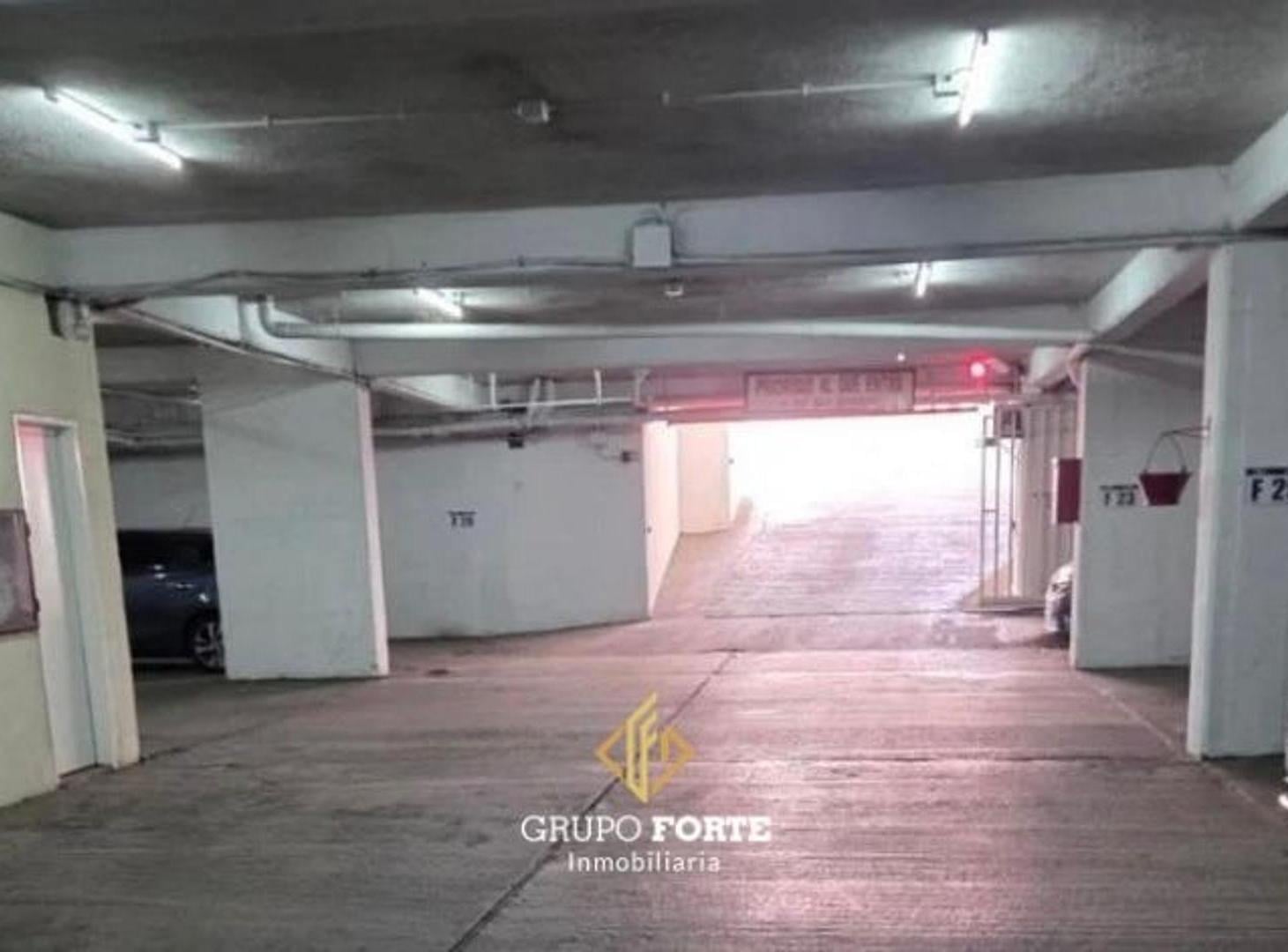 Foto de Cochera Centrica Complejo Domingo, imagen 1