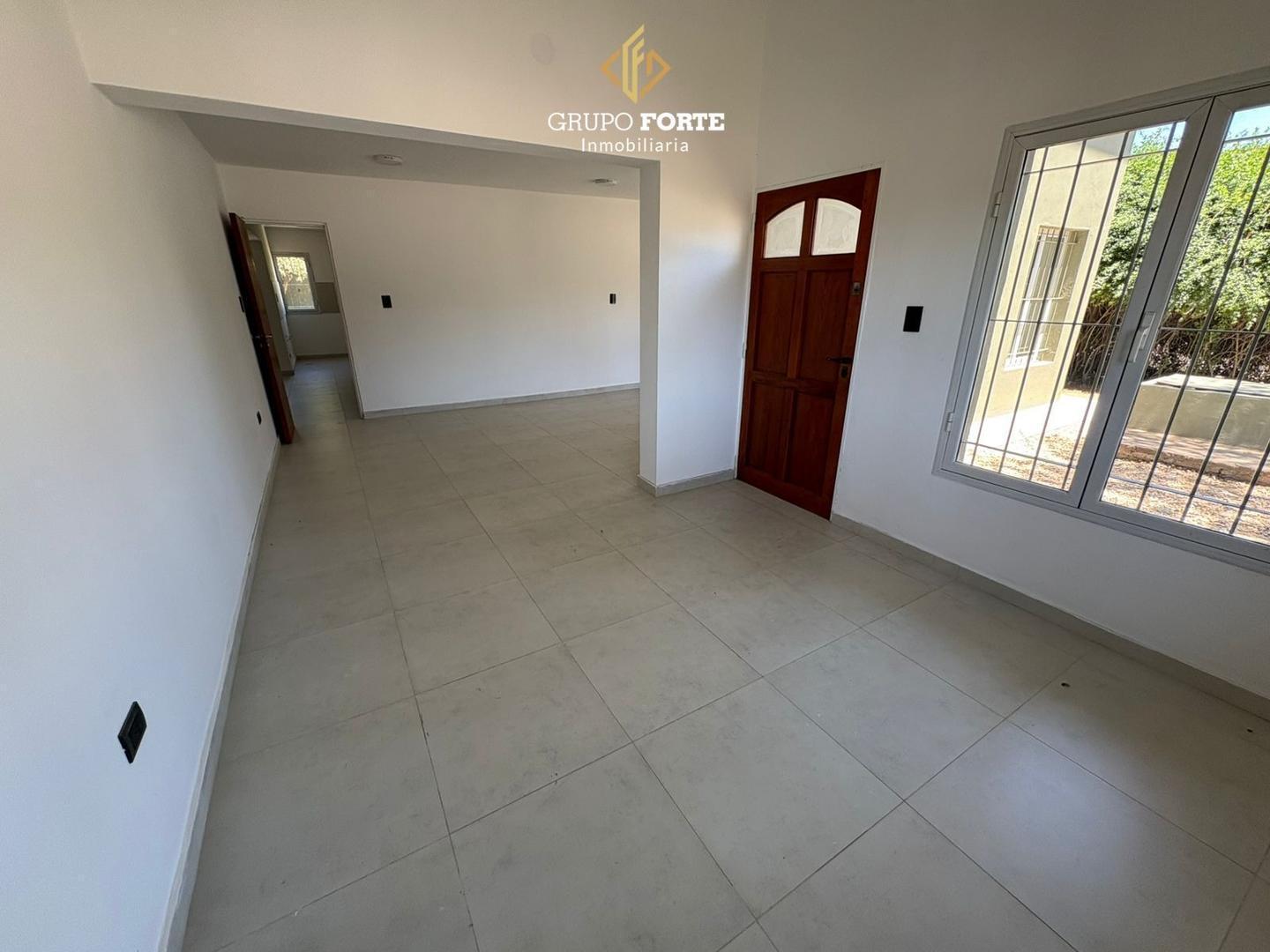 Foto de CASA EN VENTA, EL TALAR DE MENDIOLAZA, imagen 2