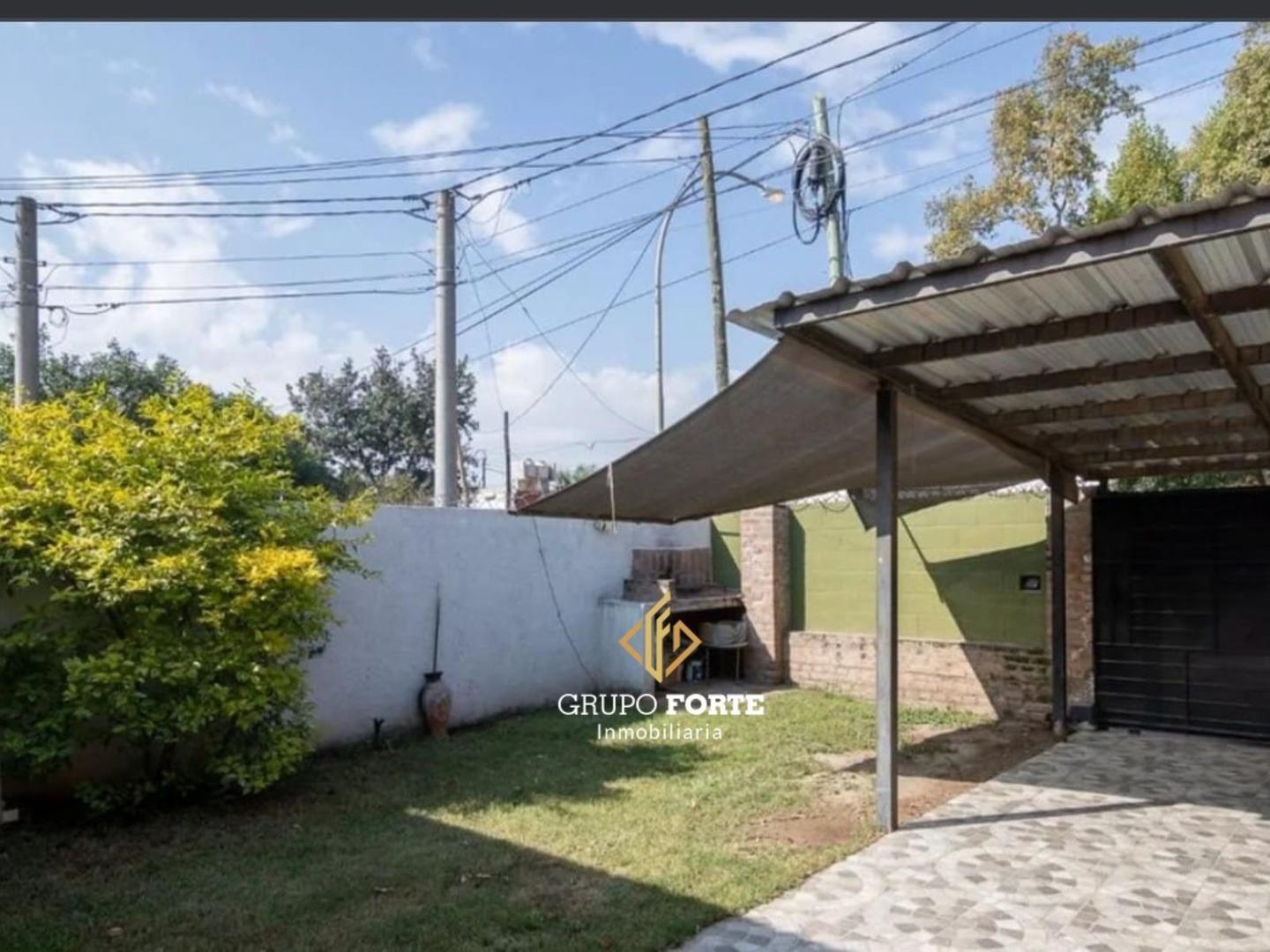 Foto de Oportunidad!! Casa en venta + Departamento, imagen 5