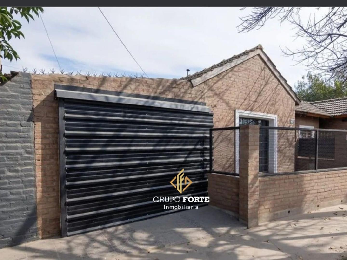 Foto de Oportunidad!! Casa en venta + Departamento, imagen 3