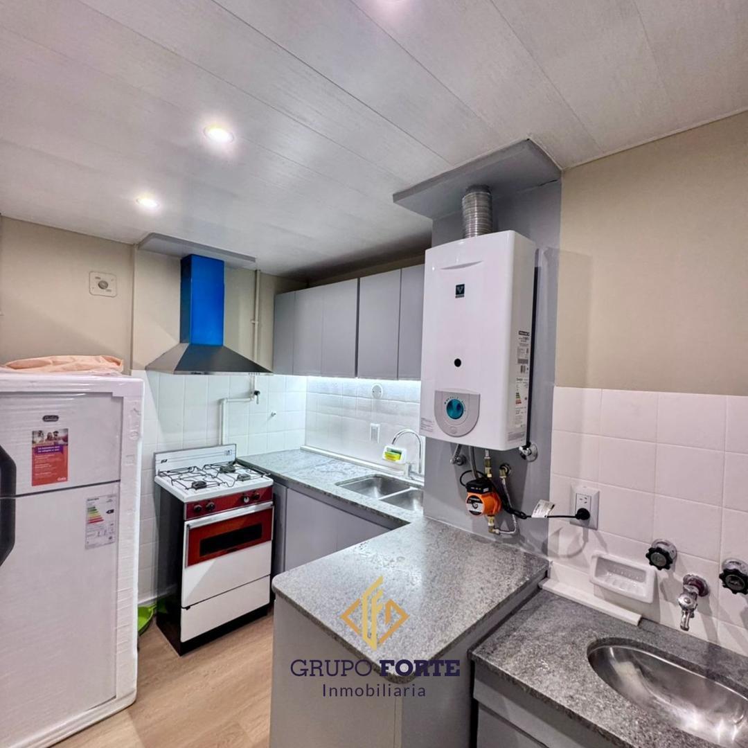 Foto de DEPARTAMENTO REMODELADO A NUEVO Y CON COCHERA EN VENTA, imagen 3