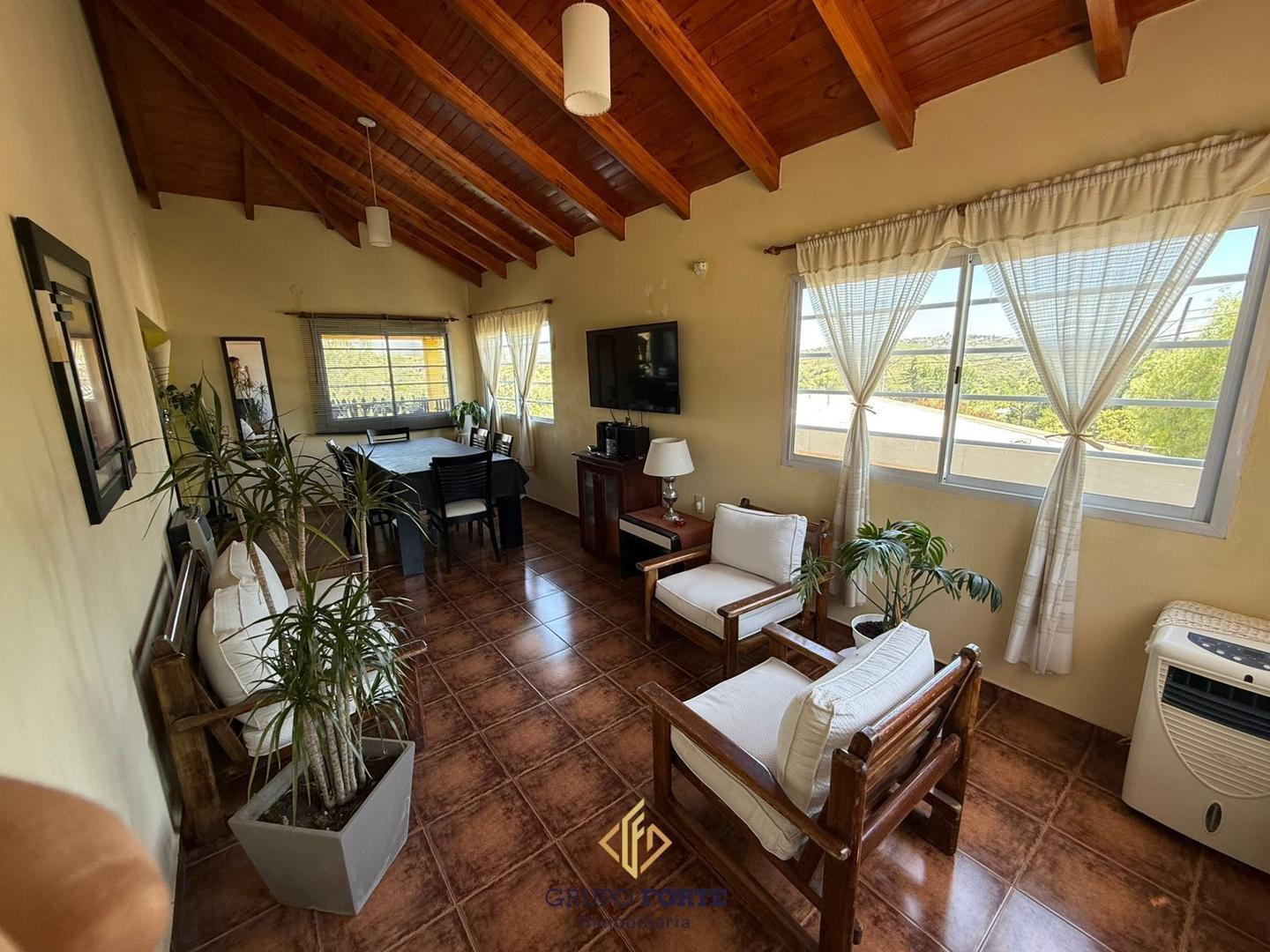 Foto de CASA EN VENTA CON DEPARTAMENTO EN BARRIO BECCIU, CARLOS PAZ, imagen 4