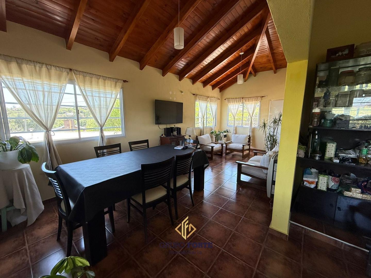Foto de CASA EN VENTA CON DEPARTAMENTO EN BARRIO BECCIU, CARLOS PAZ, imagen 5