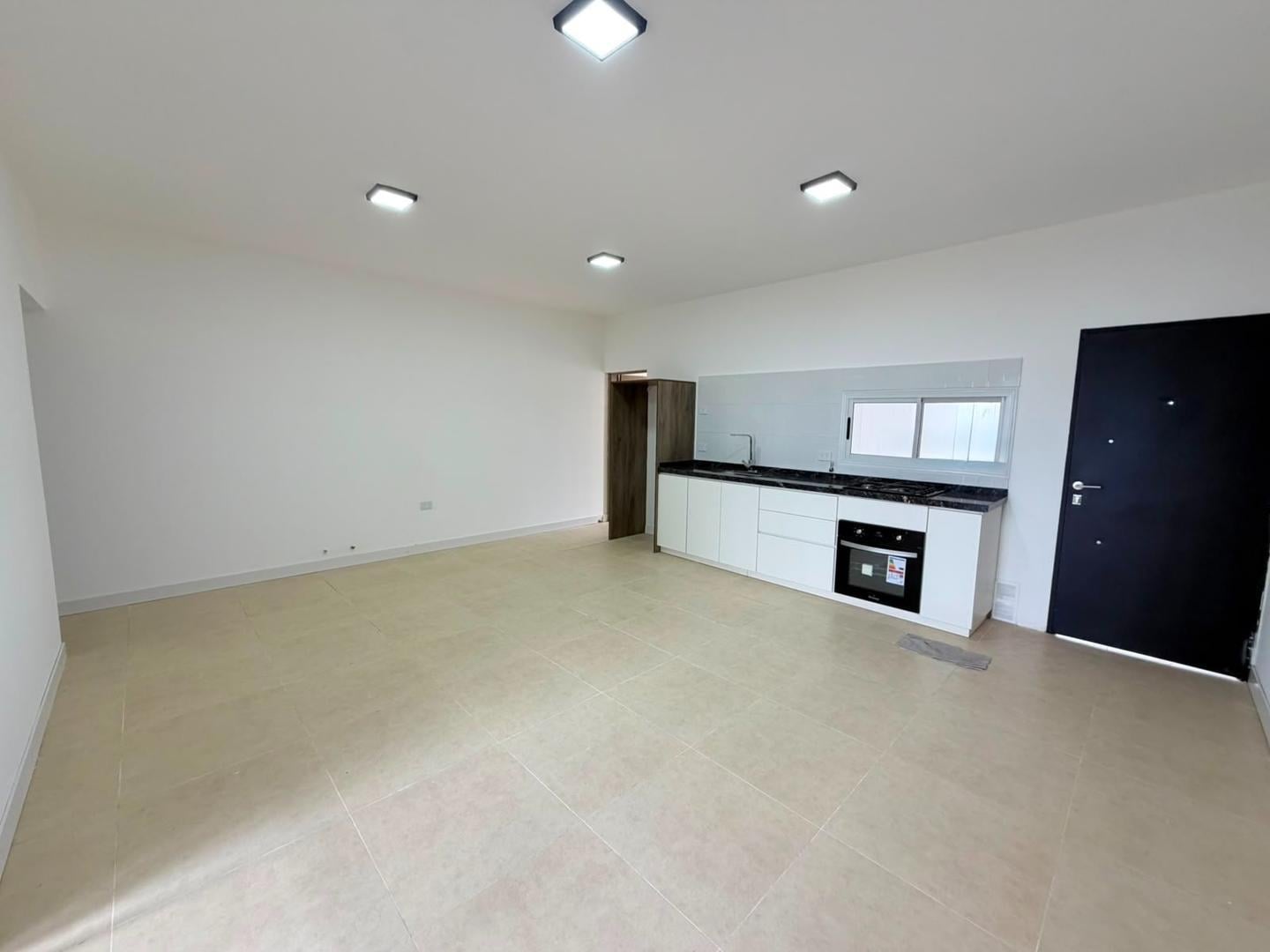 Foto de DUPLEX EN VENTA EN BARRIO NORTE 1, PATIO AMPLIO FINANCIADO, imagen 4