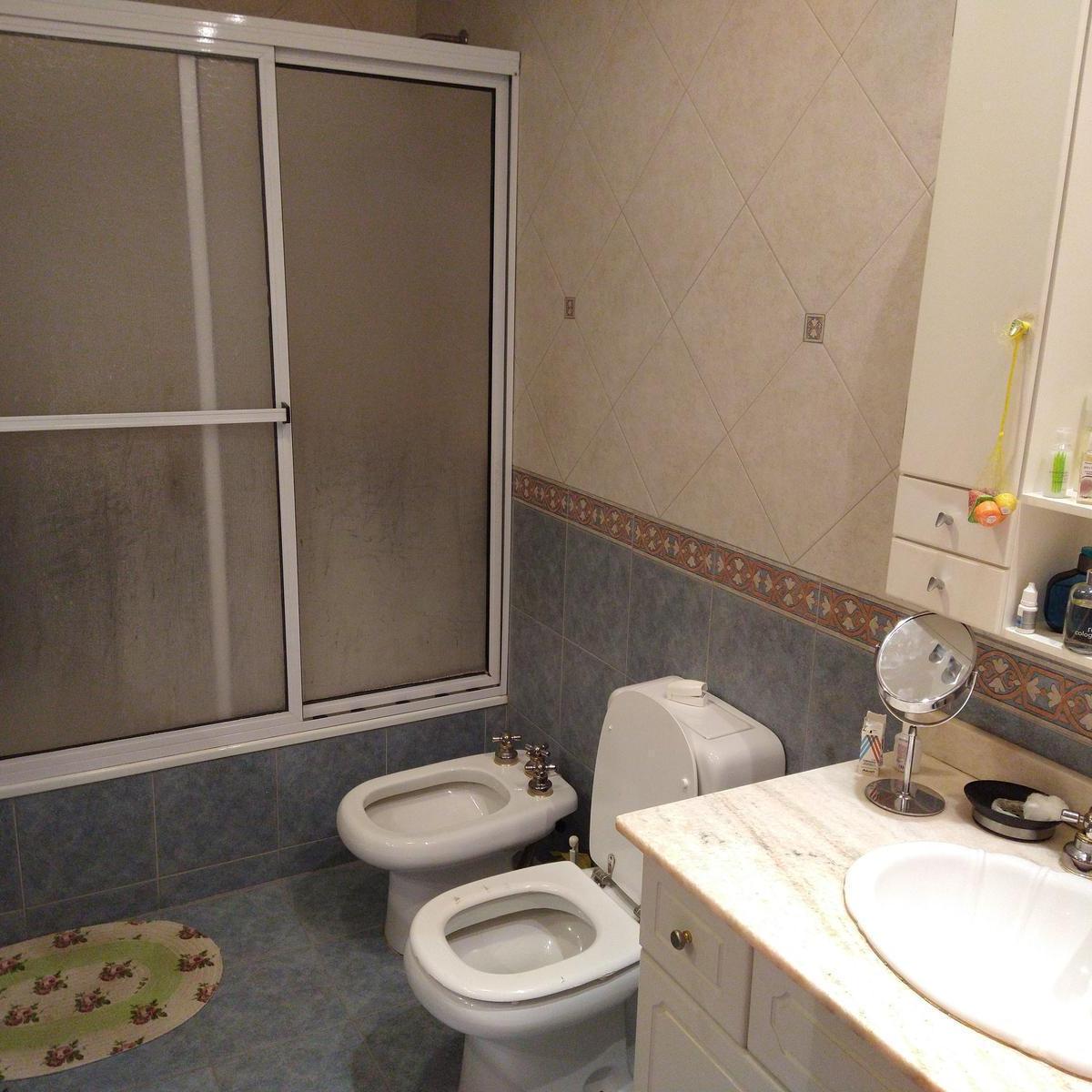 Casa Amplia Tipo Chalet con Piscina en Venta - Barrio Manzanar, Ciudad de Cipolletti 1