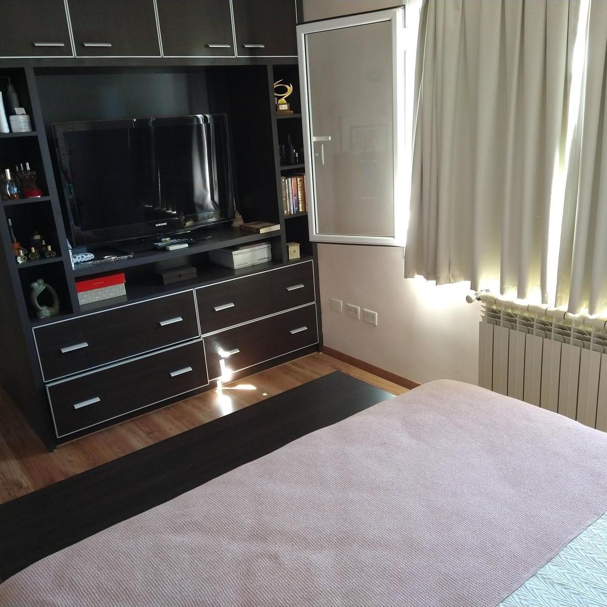 Casa Amplia Tipo Chalet con Piscina en Venta - Barrio Manzanar, Ciudad de Cipolletti 5
