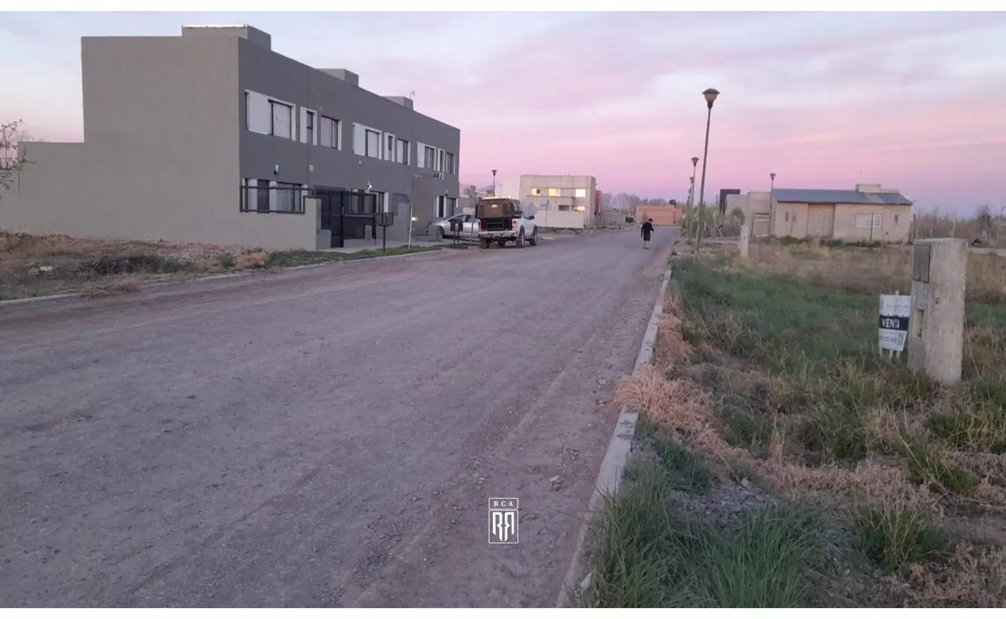 Terreno 450 mts2 en venta - B° Judiciales - Fernández Oro  **todos los servicios** 6
