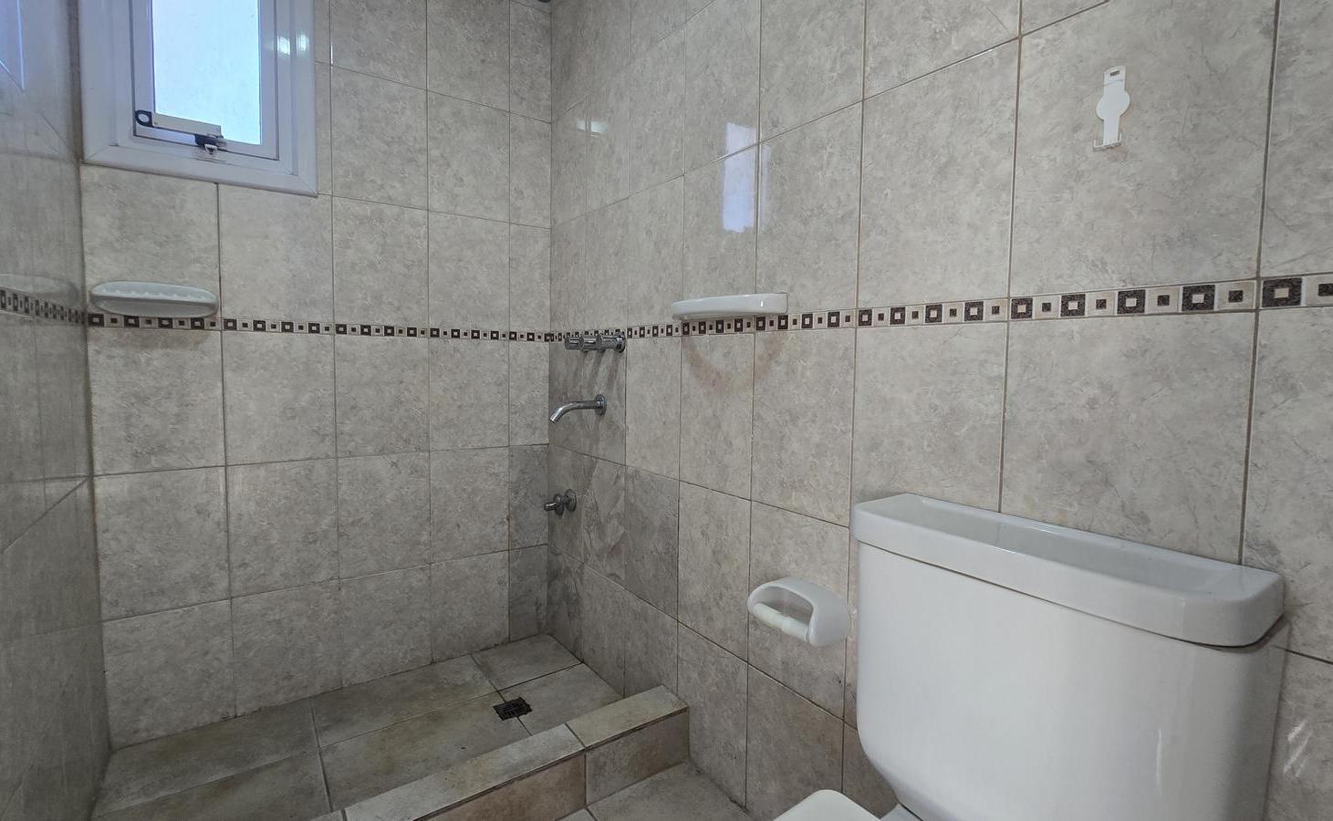 Foto de Duplex 3 Dorm - en alquiler barrio cerrado El Maiten (z/Club Aleman), imagen 5