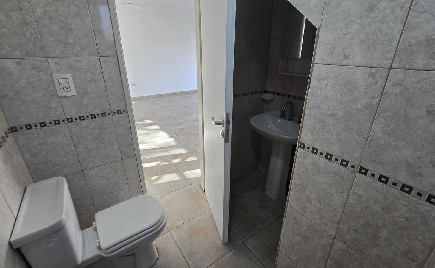 Foto de Duplex 3 Dorm - en alquiler barrio cerrado El Maiten (z/Club Aleman), imagen 3
