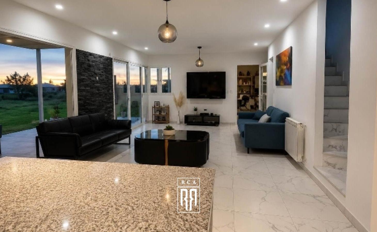 Foto de Casa en Venta - La Península - Mari Menuco, imagen 3