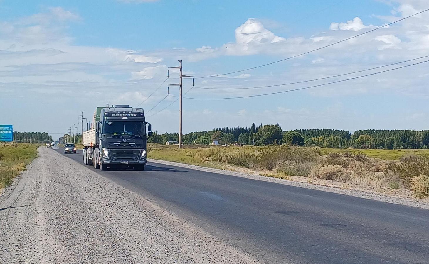 Foto de VENTA LOTE apto a Industria (con frente de ruta), camino a Añelo, imagen 4