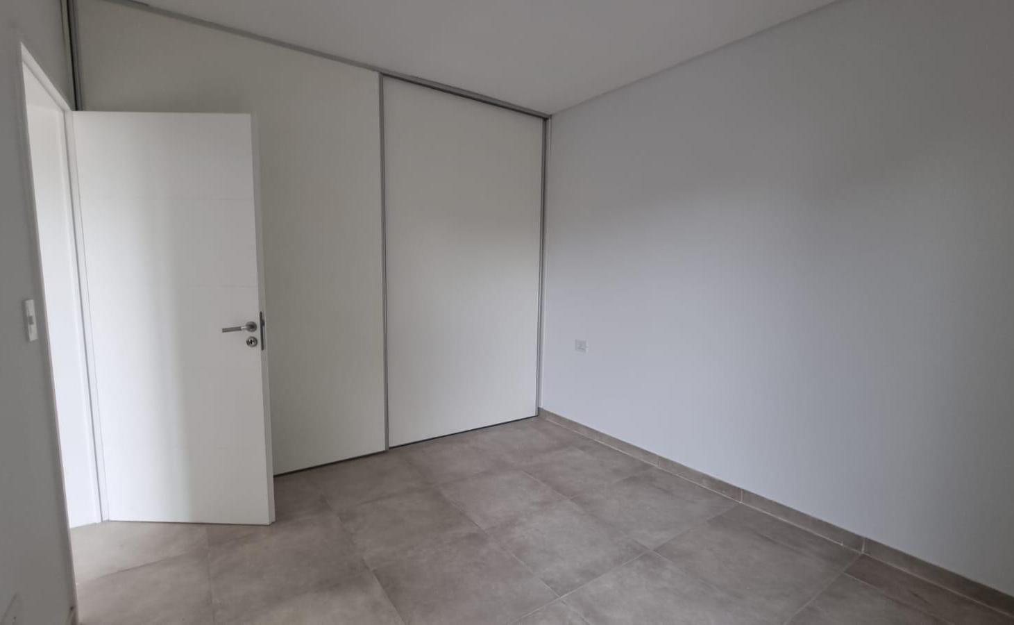 Foto de ALQUILER - Departamento de 1 dormitorio - Area Centro Oeste - Neuquén, imagen 3