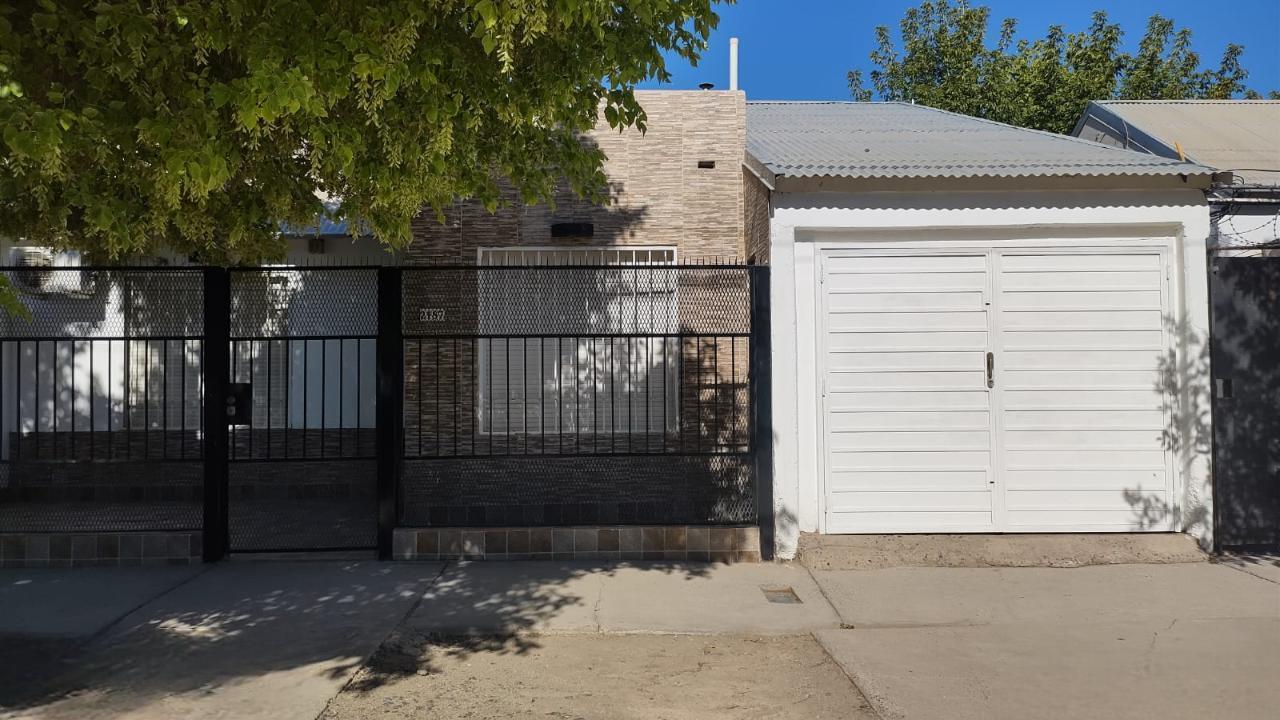 Foto de Casa en VENTA sobre Naciones unidas - 3 dorm - Cipolletti, imagen 3