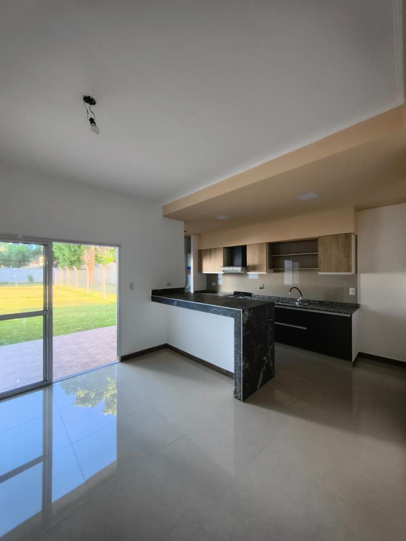 Foto de Venta de casa en Villa Udaondo - Parque Leloir, imagen 3