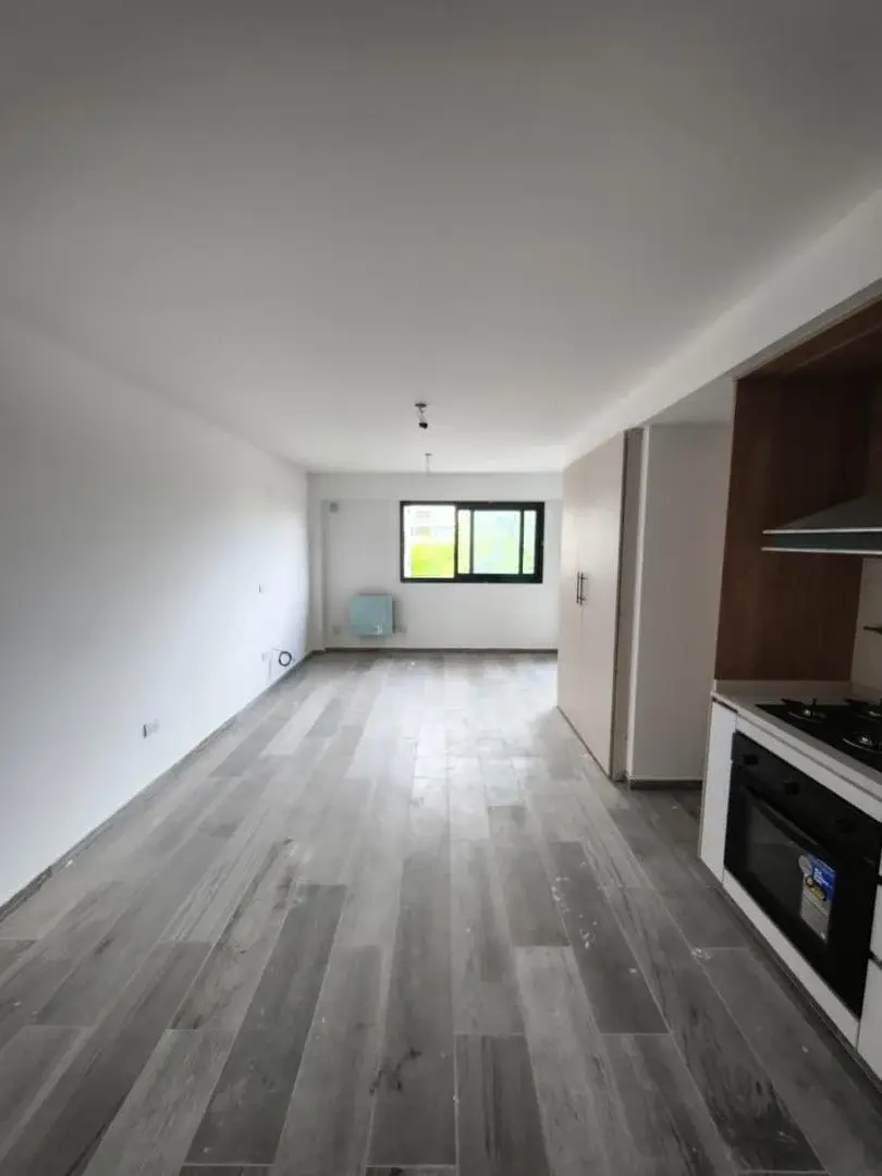 Departamento en Alquiler - Monoambiente c/cochera 4