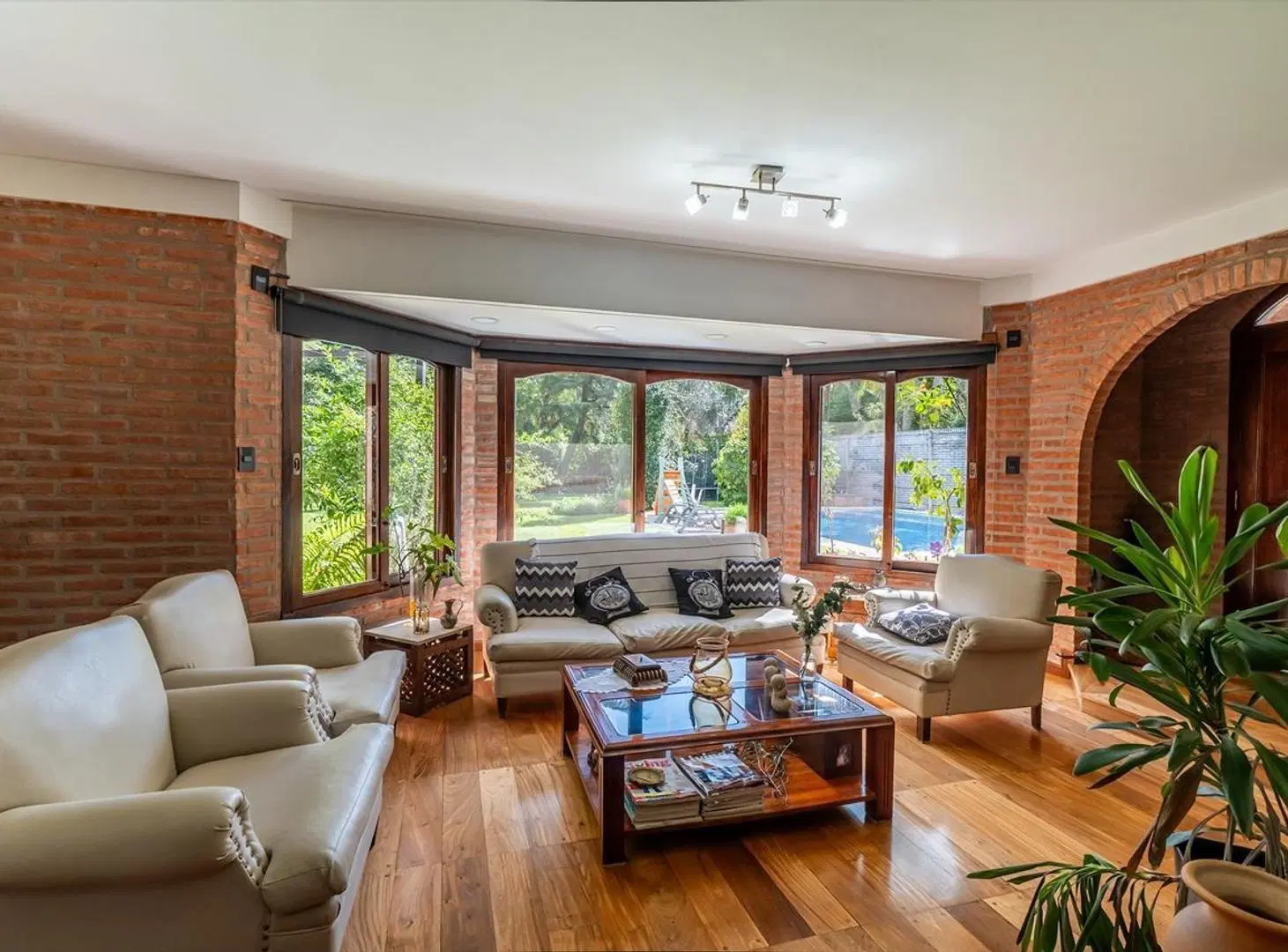 Chalet en venta en Parque Leloir - Excelente ubicación 3