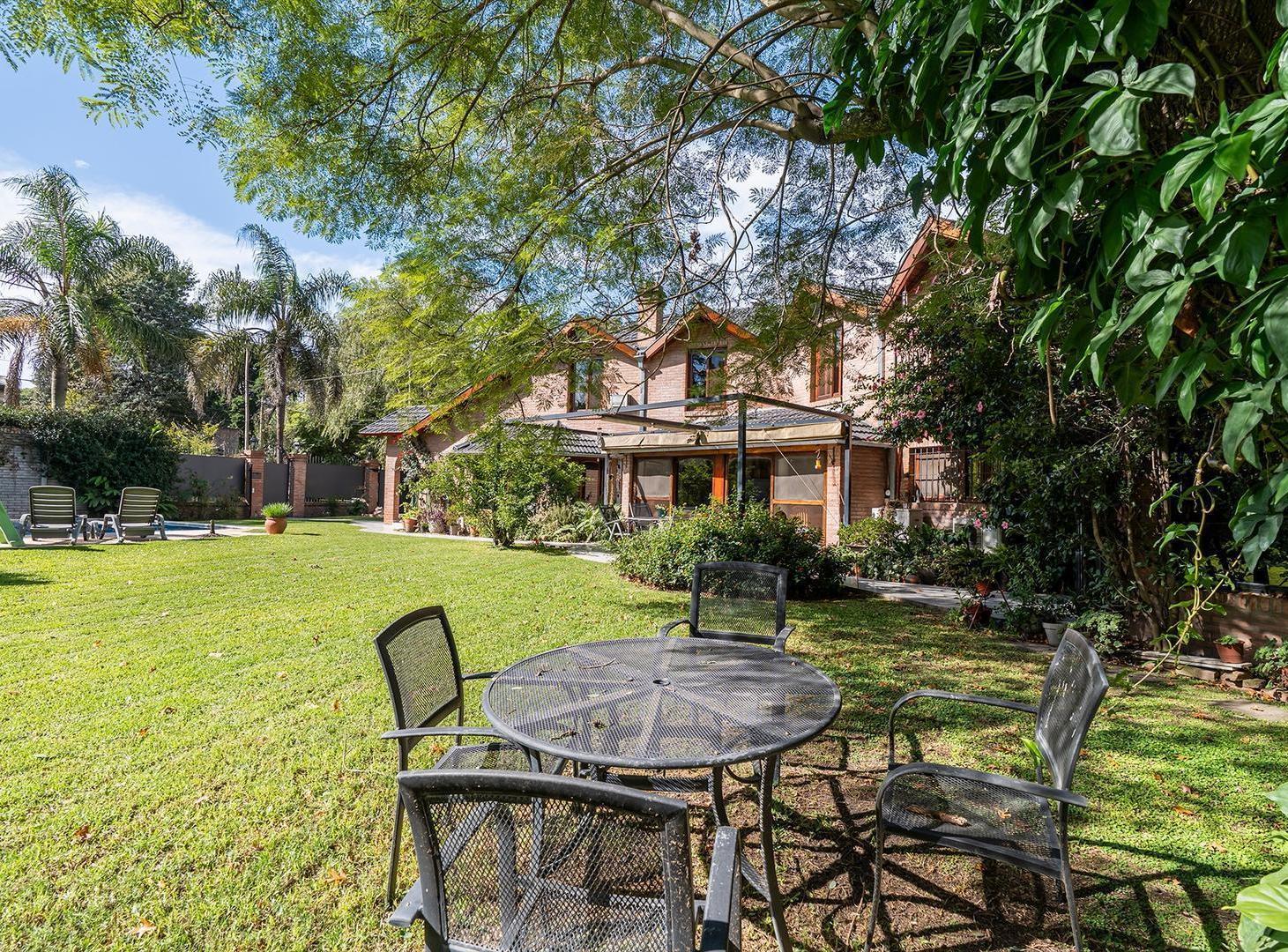 Chalet en venta en Parque Leloir - Excelente ubicación