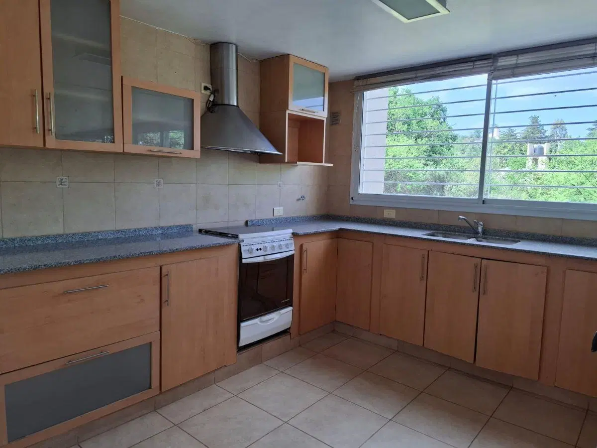 TU HOGAR EN VILLA CARLOS PAZ, 1