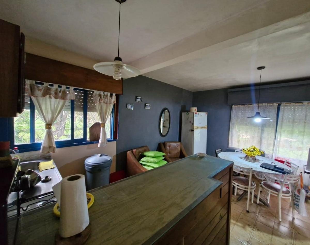 Foto de CASA QUINTA DE 2 AMBIENTES CON DEPENDENCIA EN VENTA EN BARRIO LA, imagen 4